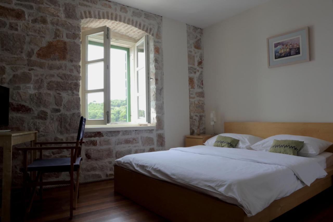 Hotel Maestral Prvić Luka Kültér fotó