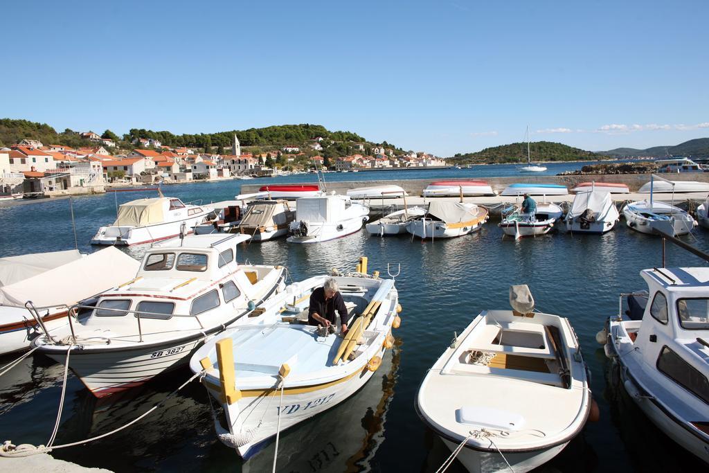 Hotel Maestral Prvić Luka Kültér fotó