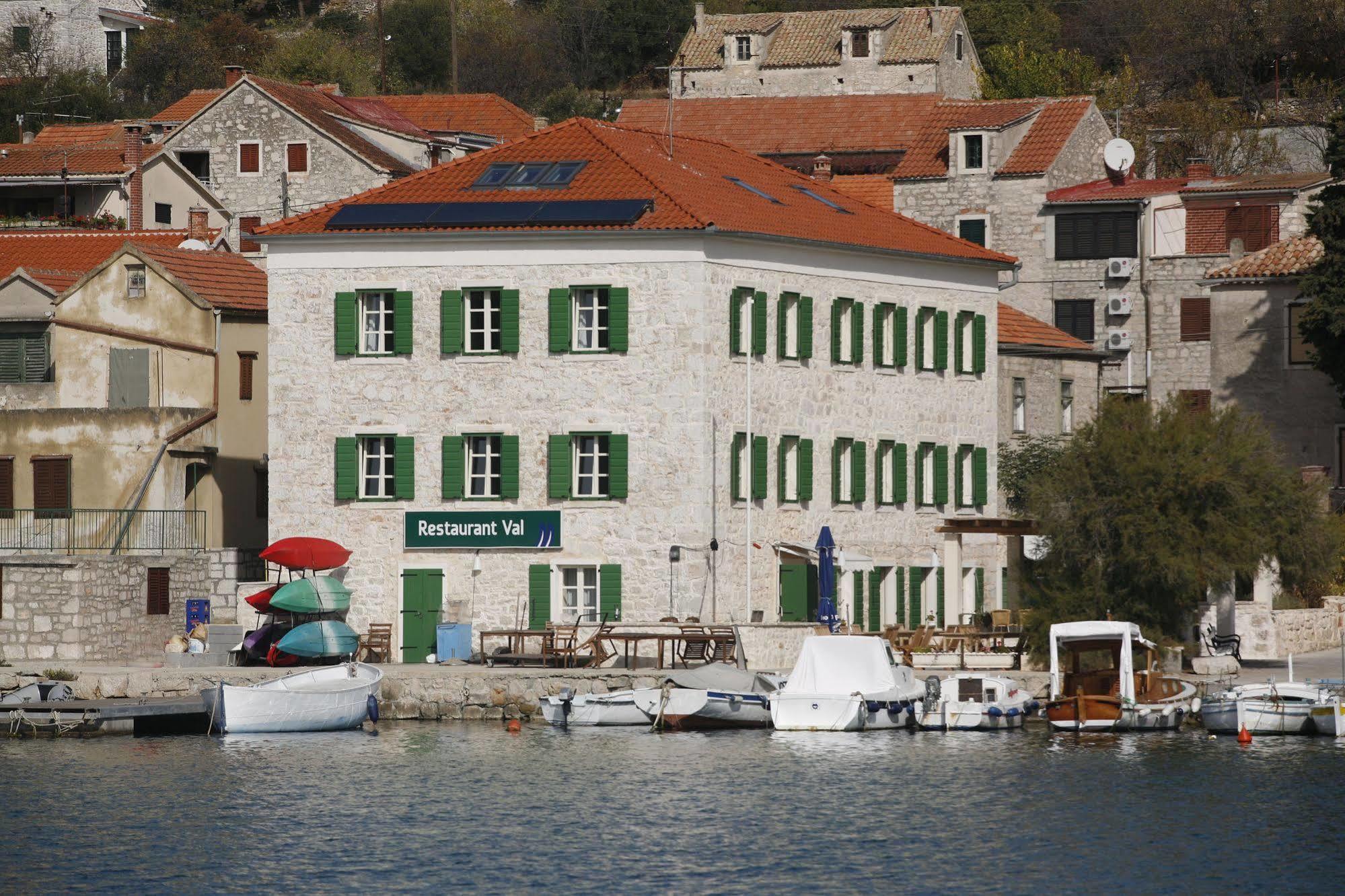 Hotel Maestral Prvić Luka Kültér fotó